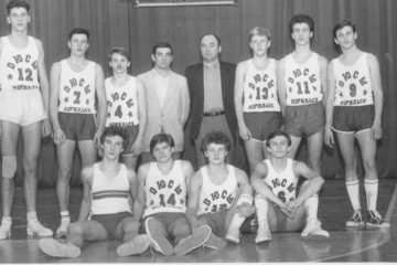 A memorial plate to remember an honored coach