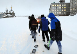 Norilsk children do not walk at night