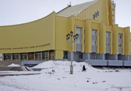 Northernmost theater strives for changes