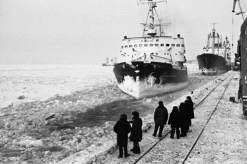 In 1971 winter crossings along Northern Sea Route became regular