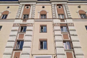 Stucco and bas-reliefs decorated Norilsk buildings in 1940s