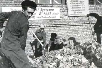 In the 1950s, Sovetskaya street divided Norilsk into two parts