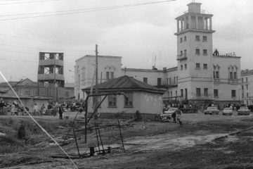 Norilsk market sold everything: from blue to satin underwear