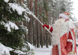Father Frost’s birthday celebrated at ski base