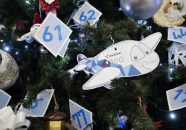 Children made 400 toys to decorate NordStar tree