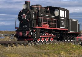 Locomotive-monument on Ambarnaya river has no northern experience