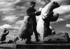 Norilsk city sculpture has long tradition