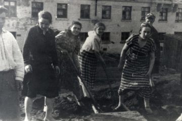 When Norilsk became city, over 80 thousand people lived in it