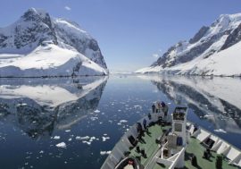 Victor Chernomyrdin icebreaker finished ice trials in Arctic