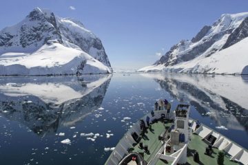 Victor Chernomyrdin icebreaker finished ice trials in Arctic
