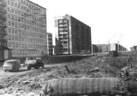 Laureatov street in Norilsk stands on thawed soil