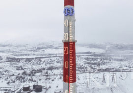 77-meter thermometer installed on Kola MMC chimney