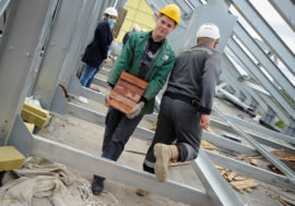 Scientists develop oil and wood waste building materials for Arctic