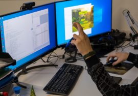 Norilsk schoolboy teaches pensioners computer literacy