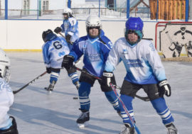 Unusual tournament held on northernmost hockey rink