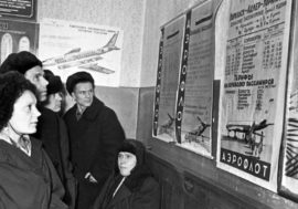 Norilsk air ticket offices had long queues
