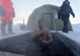 Norilsk religious peole prepare for Epiphany bathing