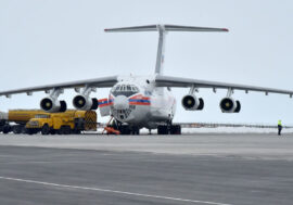 They to drop equipment into Arctic and jump themselves