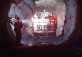 Domestic drilling rig positioning system tested at Skalisty mine