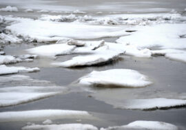 Arctic gets warm many times faster