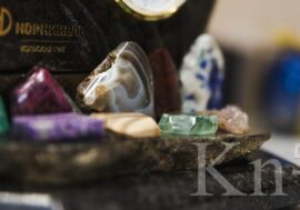 Kola MMC employee makes things from natural minerals
