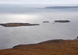 Tourist flow to Arctic islands can increase through air travel
